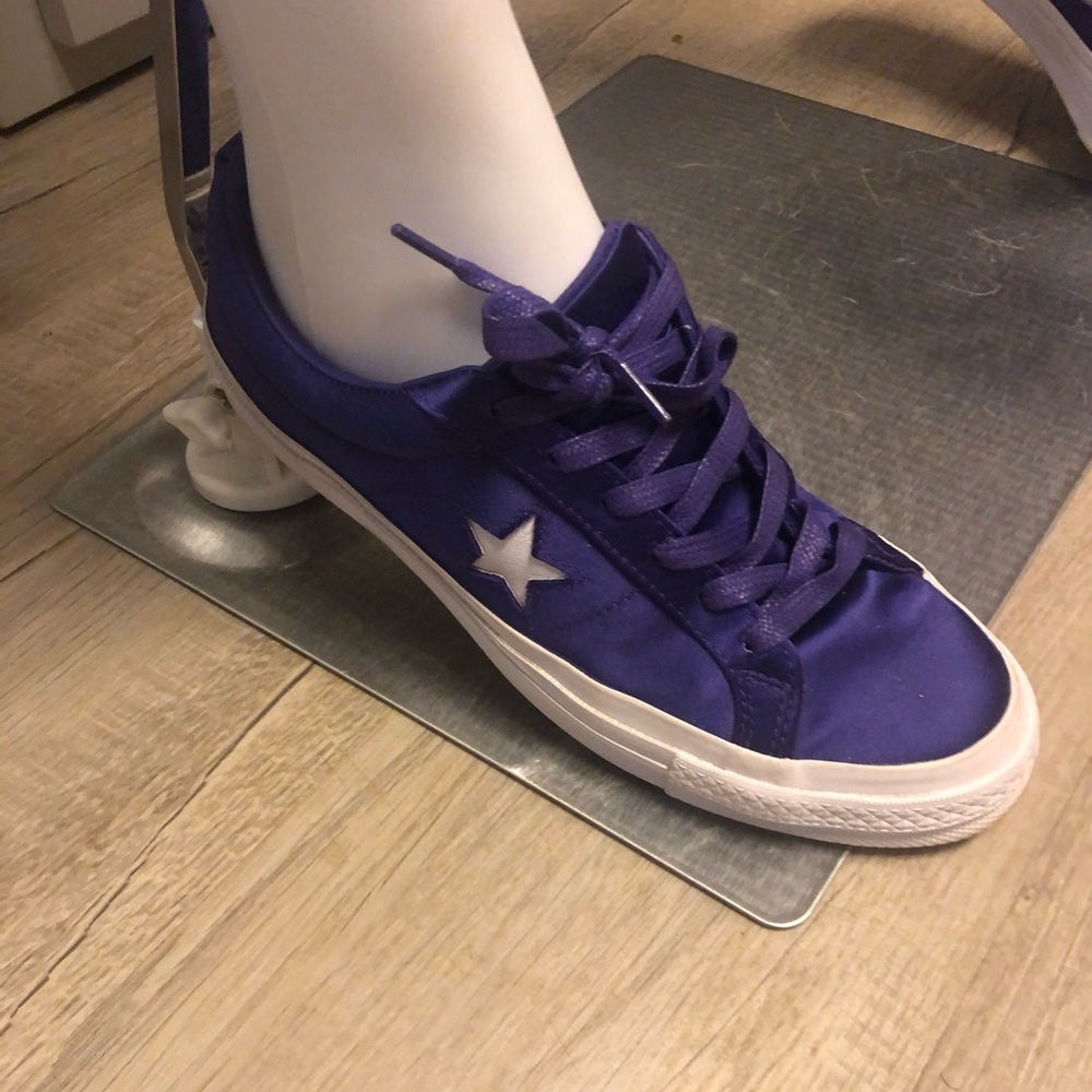 Converse All Star size 8 shoes
